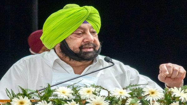 नौकरशाह चला रहे थे सरकार?