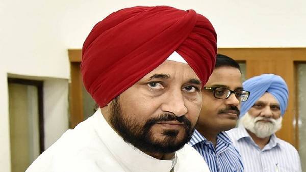 चुनावी समीकरण दुरुस्त करने में जुटे CM