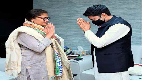 'कांग्रेस नेतृत्व को कमजोर दिखाना चाहती हैं'