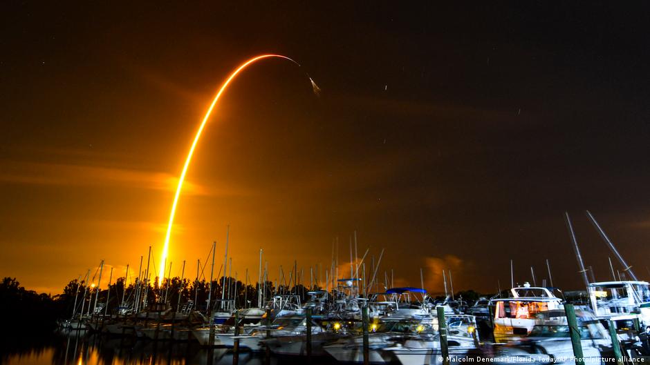 29 अगस्त 2021 को आईएसएस की ओर भेजा गया स्पेसएक्स का फैल्कन रॉकेट 29 अगस्त 2021 को आईएसएस की ओर भेजा गया स्पेसएक्स का फैल्कन रॉकेट