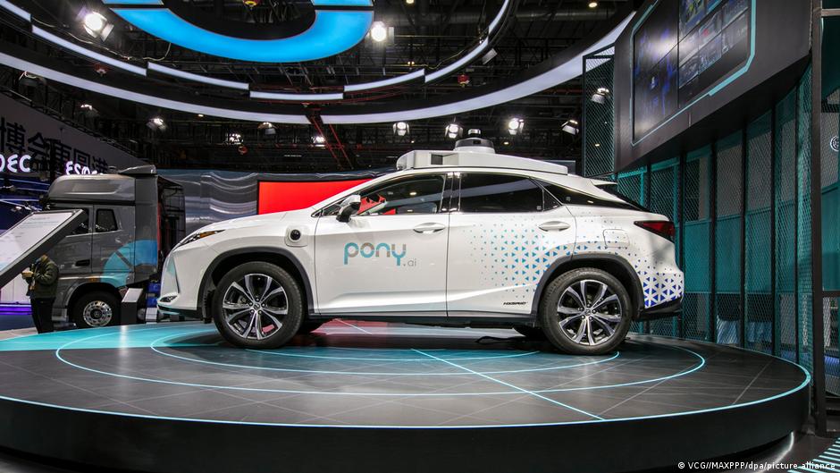 टोयोटा और पोनी कंपनियों द्वारा मिल कर बनाई हुई एक स्वचालित गाड़ी