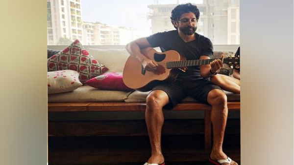 फरहान एक सिंगर भी हैं, इन फिल्‍मों में गा चुके हैं गाना 