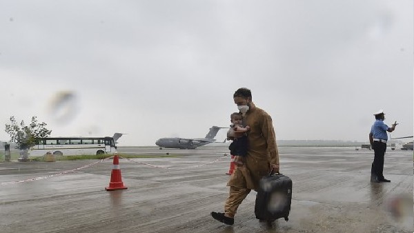 एक शख्स को भेजने में लगे एक अरब रुपए