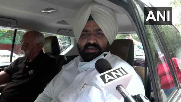 'सिद्धू को भगवान ही खुश कर सकते हैं...'