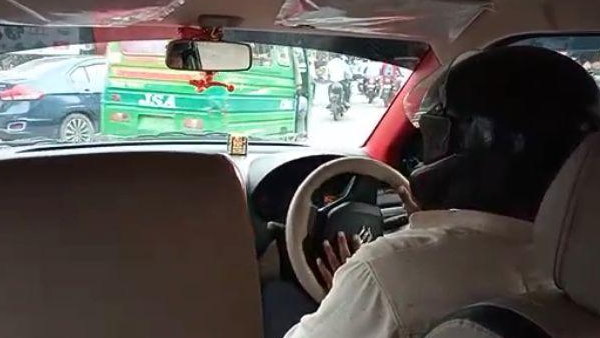 अब हेलमेट लगाकर कार चला रहे विशाल, वीडियो वायरल