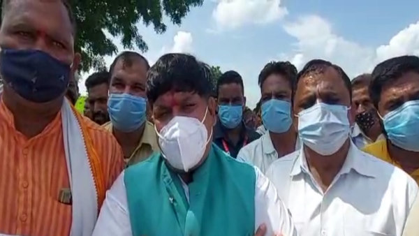 पीड़ित परिवारों को मुआवजा दिलवाया जाएगा पीड़ित परिवारों को मुआवजा दिलवाया जाएगा