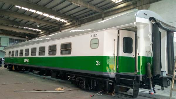 वाराणसी में बन रहा इंजन