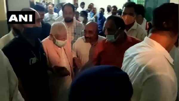 बघेल ने जब राहुल गांधी को बताया था अपना 'छोटा बेटा' बघेल ने जब राहुल गांधी को बताया था अपना 'छोटा बेटा'