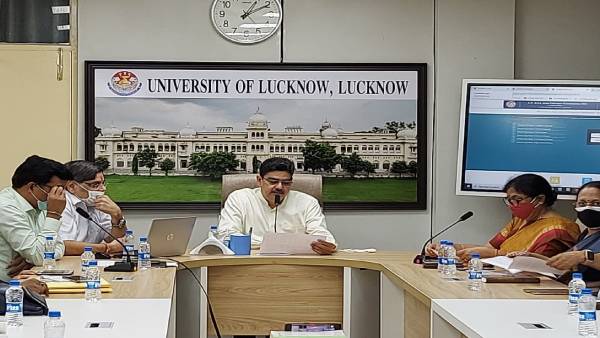 कुलपति आलोक कुमार राय