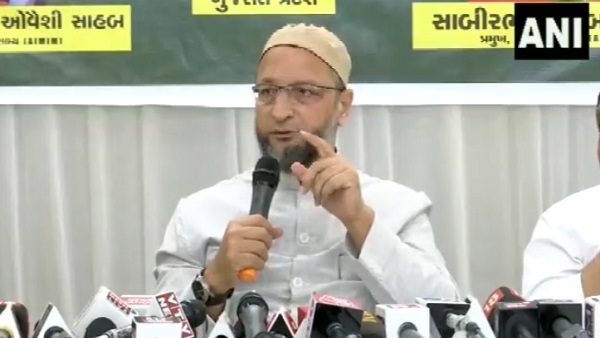 'हिंदू और मुसलमानों को किया जाता है गुमराह' 'हिंदू और मुसलमानों को किया जाता है गुमराह'