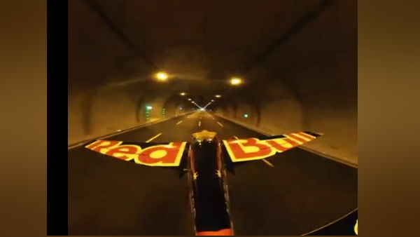 दूसरी सबसे लंबी सुरंग में उड़ाया