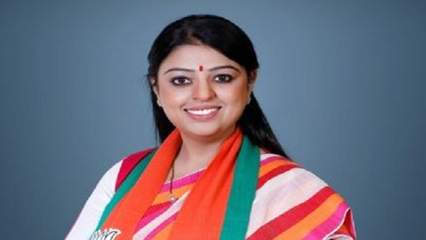 सोमवार को नामांकन दाखिल करेंगी प्रियंका