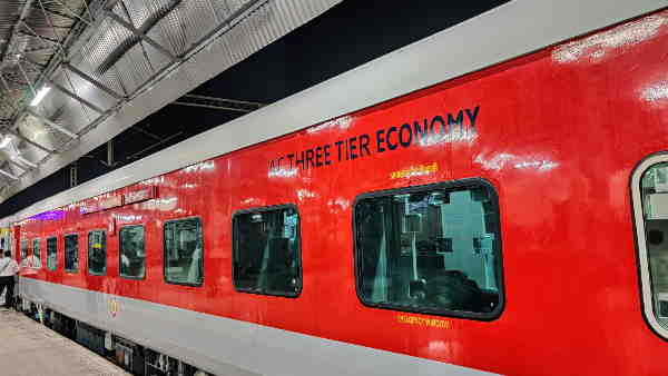 लखनऊ मेल और दिल्ली-लखनऊ में जोड़े जाएंगे कोच