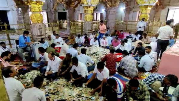 3 किलो 300 ग्राम रजत आभूषण प्राप्त