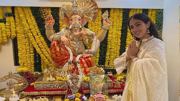 सारा ने लिखा 'गणपति बप्पा मोरया' 