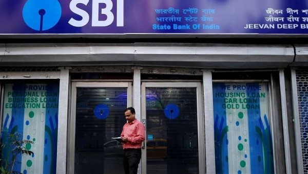 भारतीय स्‍टेट बैंक देश का सबसे बड़ा कॉमर्शियल बैंक है