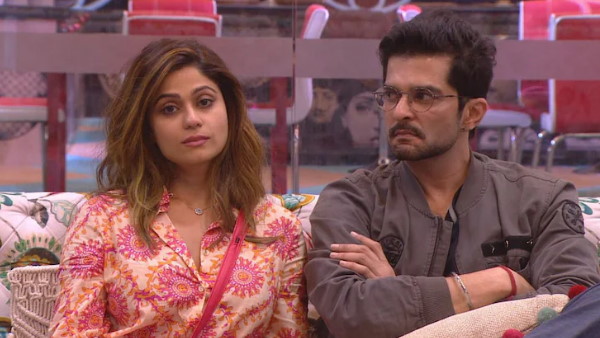 राकेश शमिता पर अपना गुस्सा निकालते नजर आए