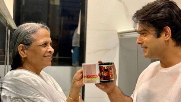 राहुल ने पिछले साल सिद्धार्थ के साथ मनाया था बर्थडे राहुल ने पिछले साल सिद्धार्थ के साथ मनाया था बर्थडे