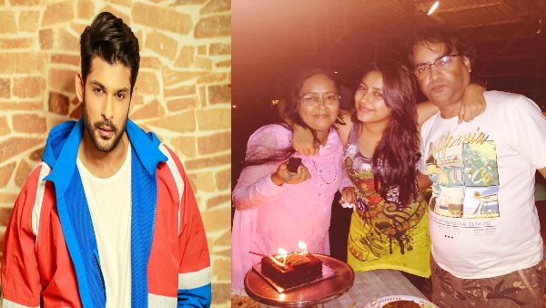 अंकल, आंटी आपको कुछ हेल्प चाहिए? अंकल, आंटी आपको कुछ हेल्प चाहिए?