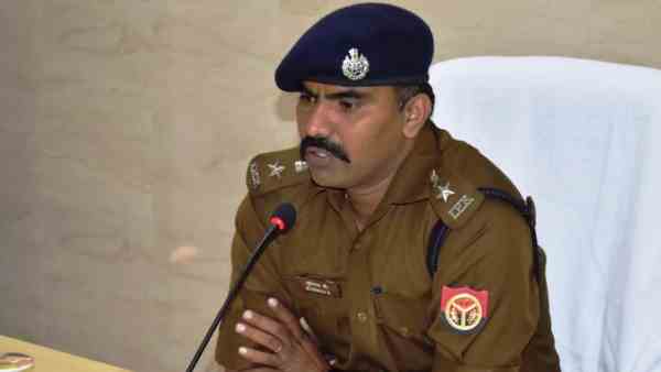 प्रियंका मिश्रा को पुलिस विभाग में लौटने होंगे 1.80 लाख रुपए