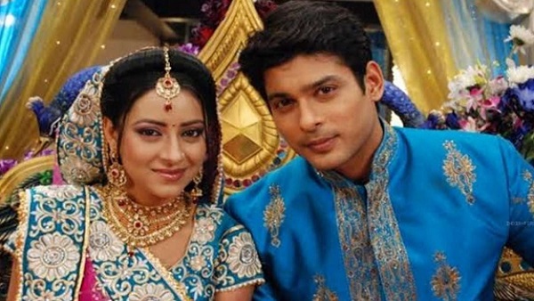 आनंदी (प्रत्युषा बनर्जी)