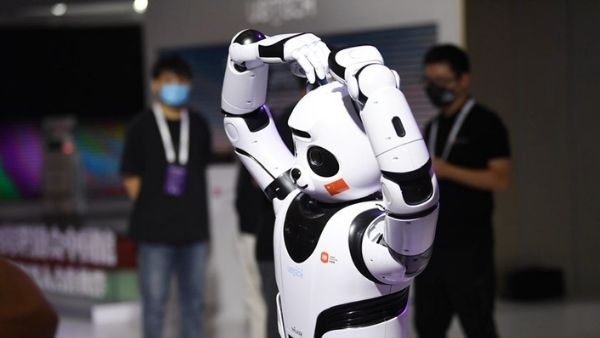 खेलने में भी माहिर रोबोट