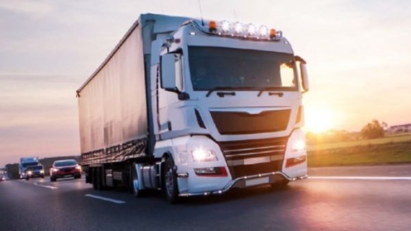 ब्रिटेन में भारी तेल संकट