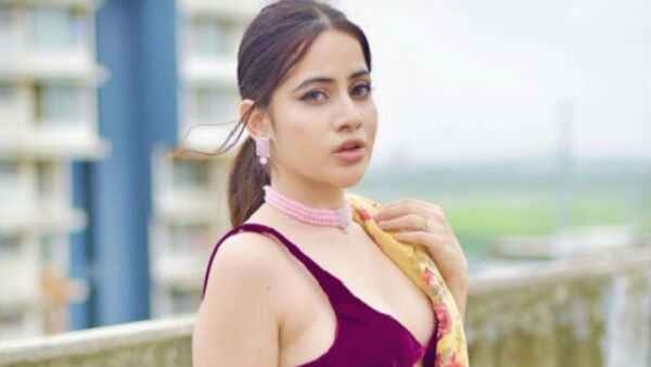 गणपति के साथ डाली फोटो