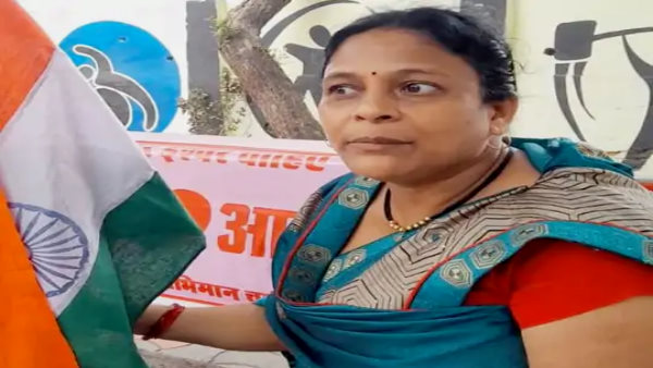 महिला हटा पुलिस थाना इलाके की रहने वाली 