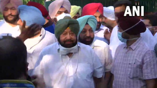 कांग्रेस आलाकमान कैप्टन के निशाने पर