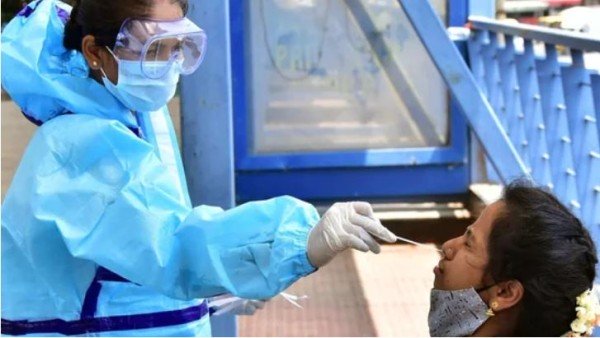 24 घंटे में देश में सामने आए कोरोना के 28,326 नए मामले 24 घंटे में देश में सामने आए कोरोना के 28,326 नए मामले