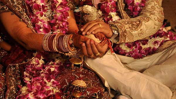 लड़के की उम्र भी कम लड़के की उम्र भी कम