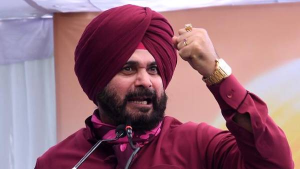 नवजोत सिंह सिद्धू के तेवर बरकरार