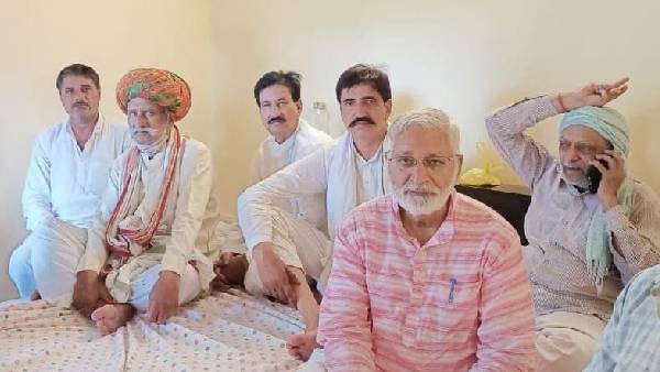 किसान संगठन ही किसान नेता का उम्मीदवारी का विरोध कर रहे हैं ?