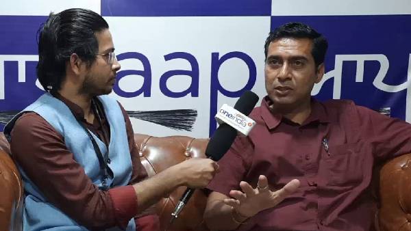 'AAP दे रही है किसानों का साथ' 