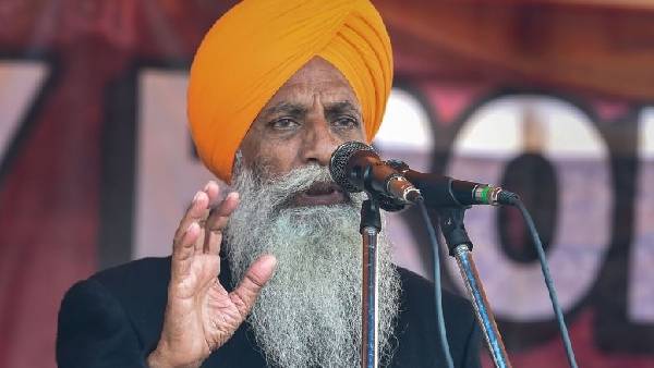 'कॉर्पोरेट घराने देश पर राज कर रहे हैं'