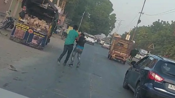 हिस्ट्रीशीटर मोंटू कंडारा का भाई है 