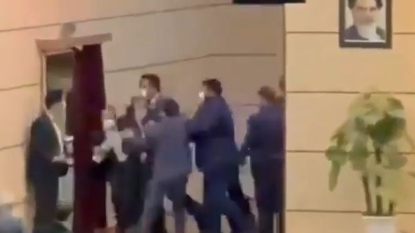 कौन हैं गवर्नर खोर्रम