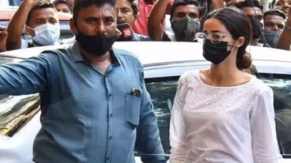 दूसरी चैट: आर्यन ने अनन्या से पूछा- तुम Weed लाई हो? 