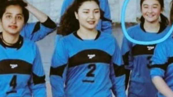 वॉलीबॉल महिला जूनियर प्लेयर वॉलीबॉल महिला जूनियर प्लेयर