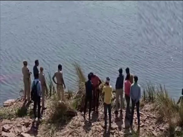 मूर्ति विसर्जन के वक्त 5 की डूबने से मौत