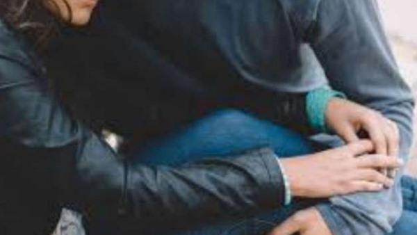 प्रेमी के साथ रहने को राजी हुई महिला