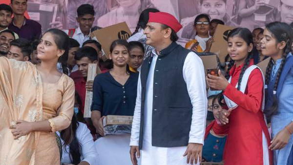 अखिलेश यादव 