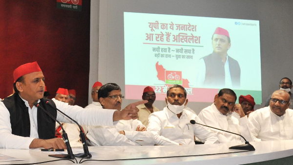 अखिलेश ने साधा भाजपा सरकार पर निशाना