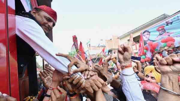 छोटे दलों को गठबंधन में लाने की करेंगे कोशिश: अखिलेश यादव