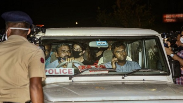 'ड्रग्स से संबंधित कोई व्हाट्सएप चैट नहीं है'