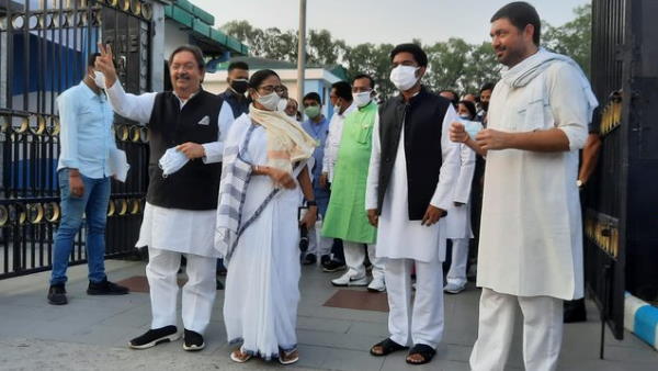 यूपी और बिहार तक ममता की सेंधमारी यूपी और बिहार तक ममता की सेंधमारी