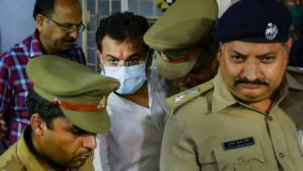 सरकार ने गठिक की SIT, आशीष सहित अब तक 3 गिरफ्तार