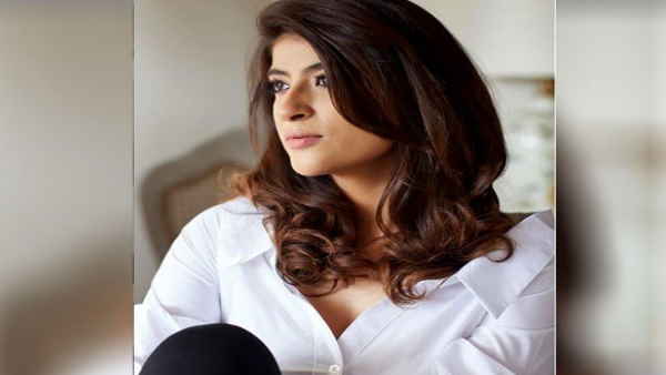 शर्टलेस हुए आयुष्‍मान खुराना 