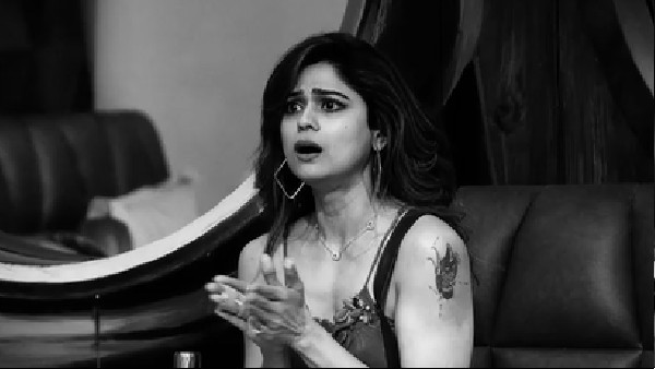 लात मारने को लेकर उठा था सवाल